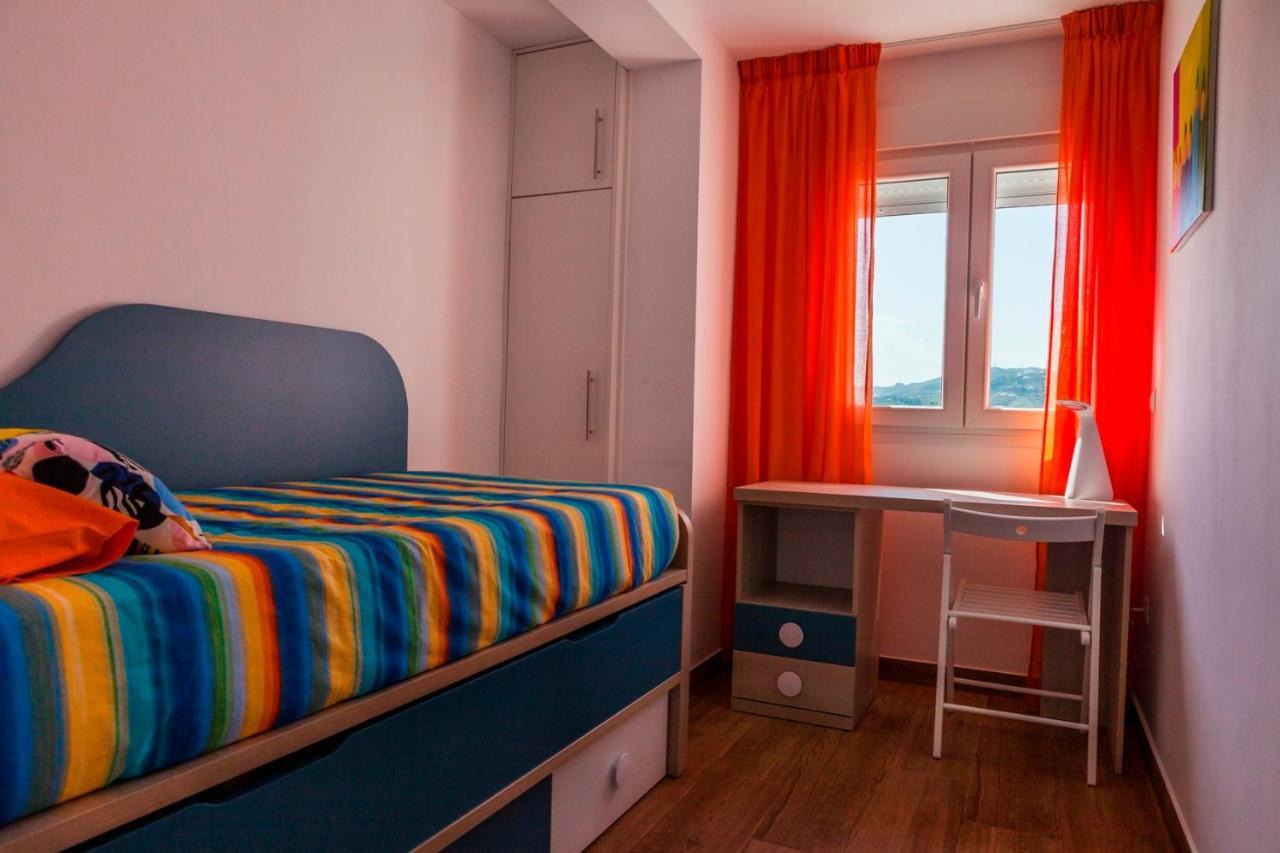 Tuttifruttiaapt Nerja Extérieur photo