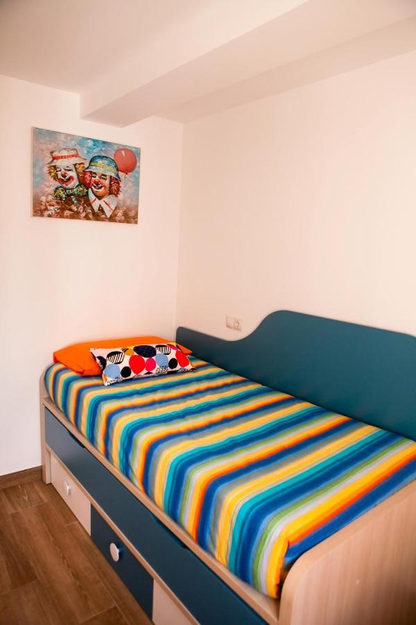 Tuttifruttiaapt Nerja Extérieur photo